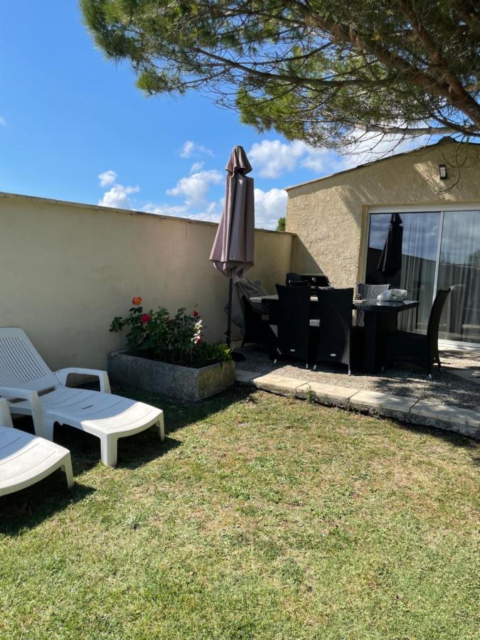 Piscine Et Jacuzzi A 2Km De La Plage De St Georges De Didonne Сен-Жорж-де-Дидон Экстерьер фото