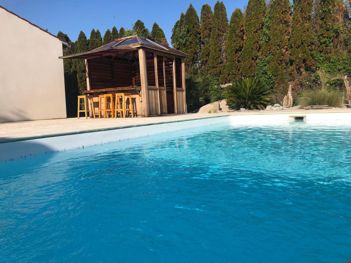 Piscine Et Jacuzzi A 2Km De La Plage De St Georges De Didonne Сен-Жорж-де-Дидон Экстерьер фото